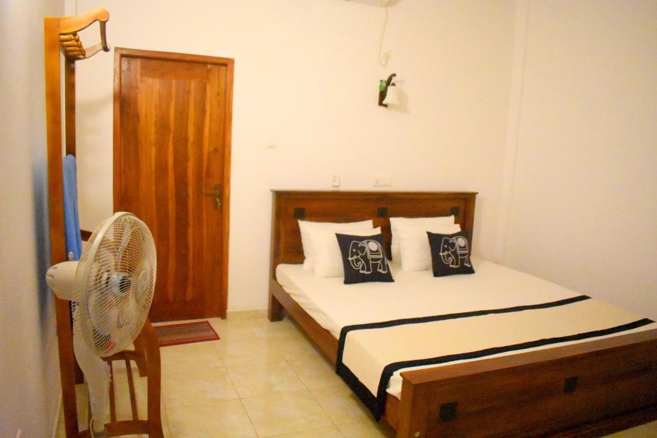 Kaushika Resort Anuradhapura Exterior photo